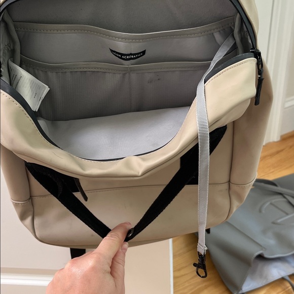 Ucon Acrobatics Backpack - Picture 2 of 2